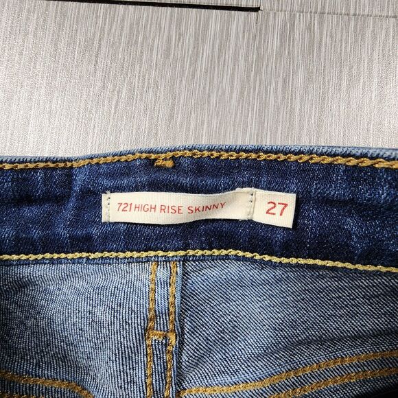 Levi’s 721 High Rise Skinny Stretch Distressed Dark Wash Jeans Womens Size 27 - Picture 4 of 12